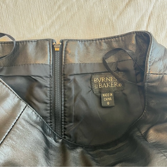 Byrnes & Baker Leather Pencil Mini Skirt Black Sz 8 (dd) - Picture 10 of 15